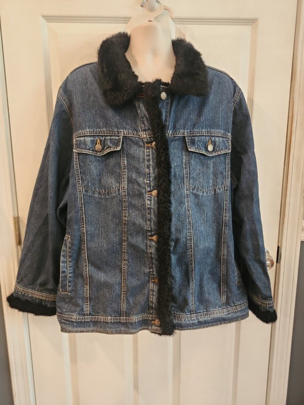 Excellent~Dennis Basso~Jean Jacket~Denim w/ Faux Fur Trim~Womens~Size 2XL